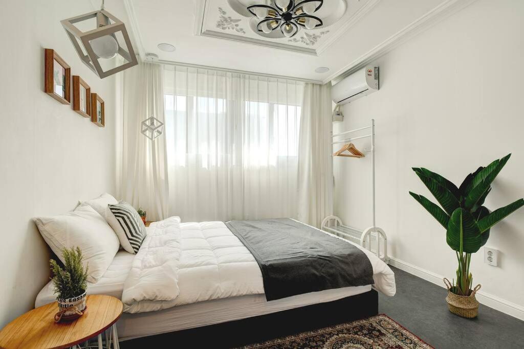 Apartment Hongdae 4bed House *