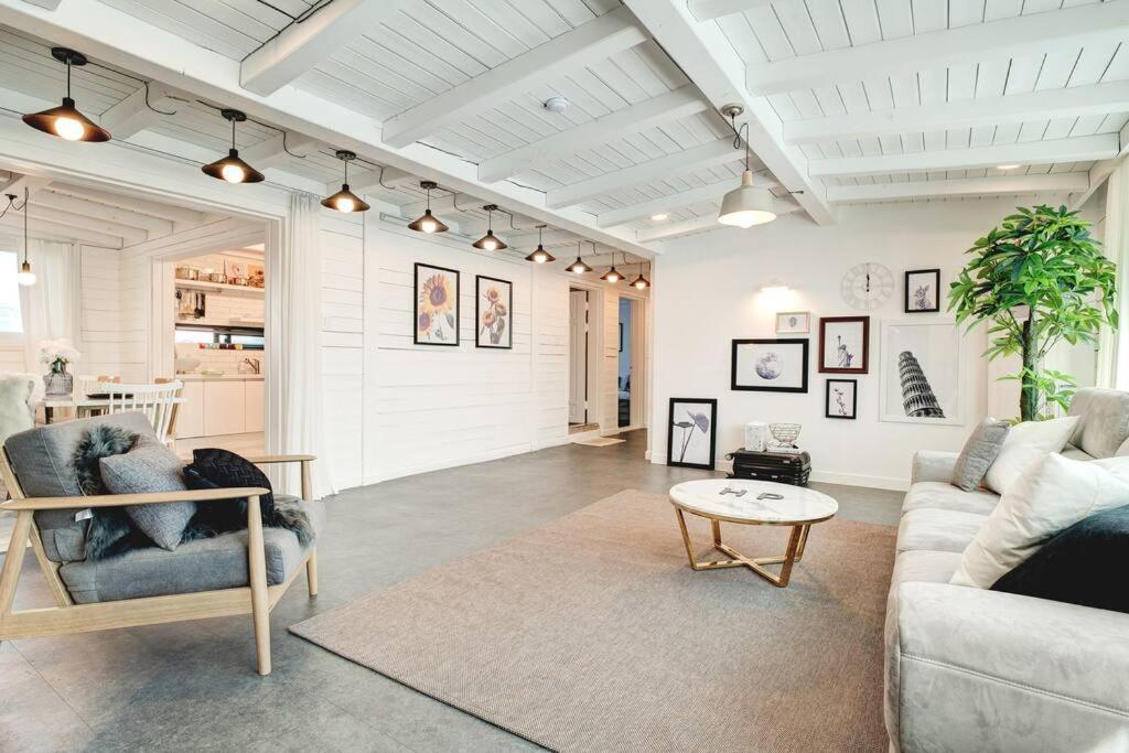 Apartment Hongdae 4bed House
