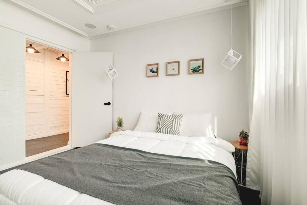 Hongdae 4bed House Apartment Seoul