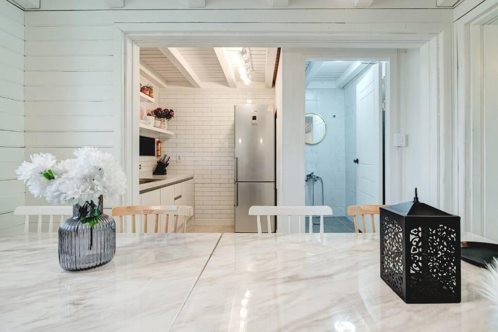 Apartment Hongdae 4bed House
